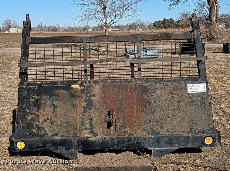 image for item DQ8544 Flatbed