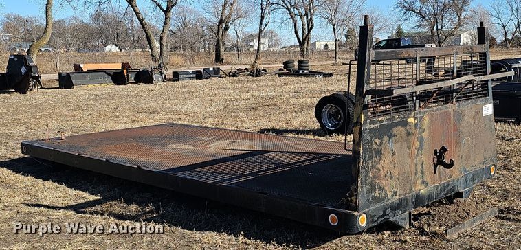 image for item DQ8544 Flatbed