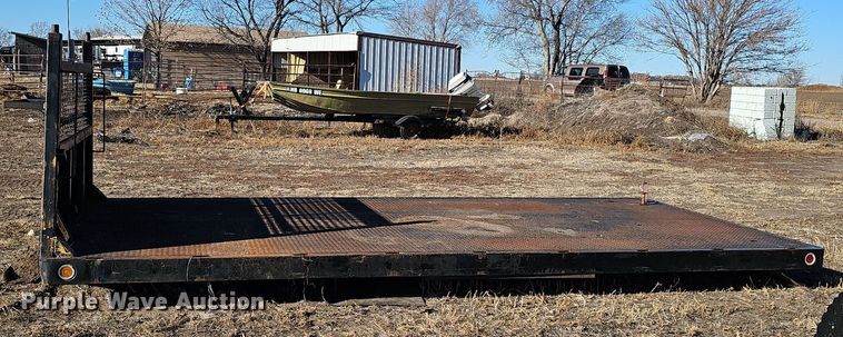 image for item DQ8544 Flatbed