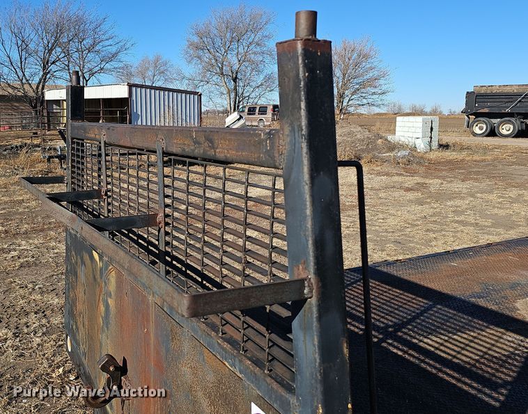 image for item DQ8544 Flatbed