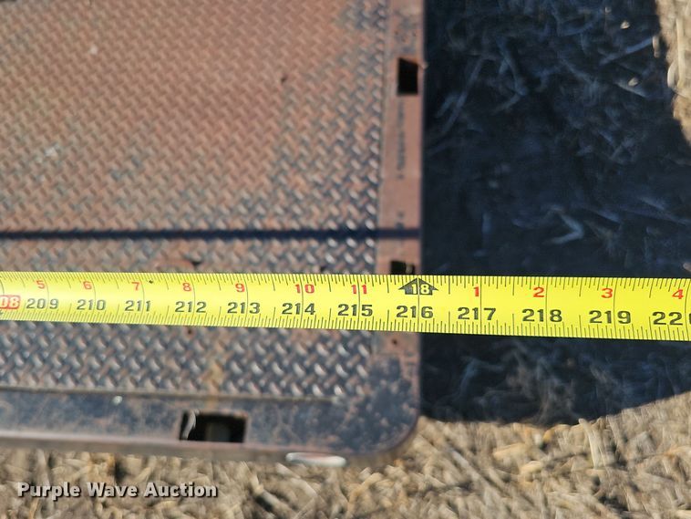 image for item DQ8544 Flatbed