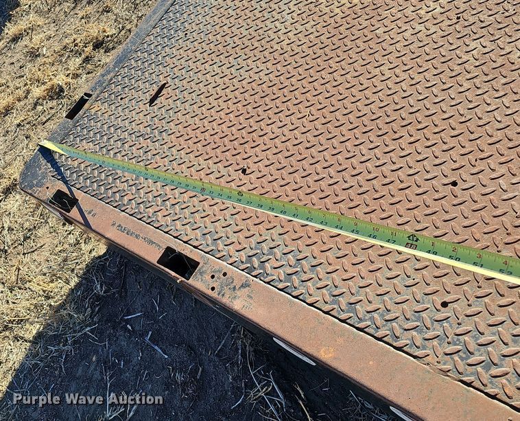 image for item DQ8544 Flatbed