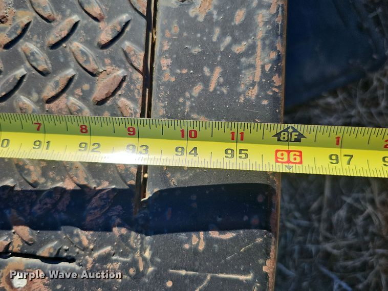 image for item DQ8544 Flatbed