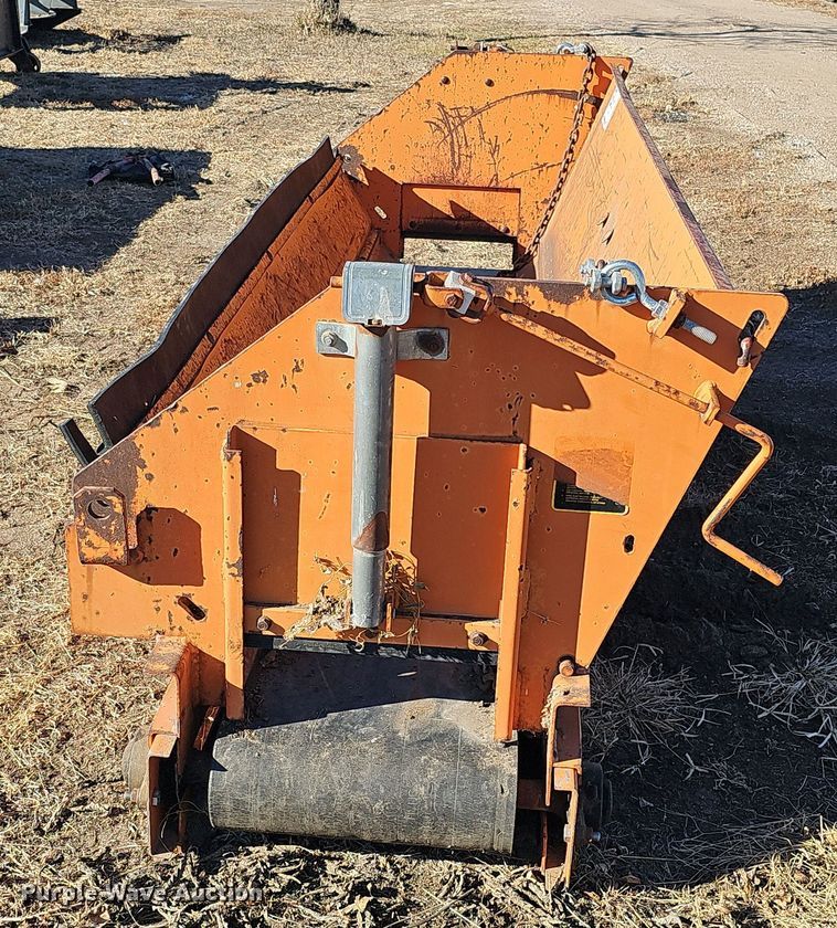 image for item DQ8545 Swenson  spreader