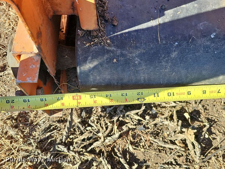 image for item DQ8545 Swenson  spreader