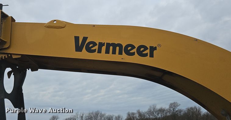 image for item DQ8548 2022 Vermeer BC1500  wood chipper