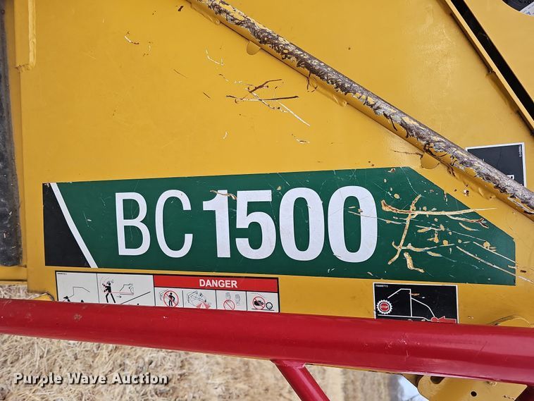 image for item DQ8548 2022 Vermeer BC1500  wood chipper