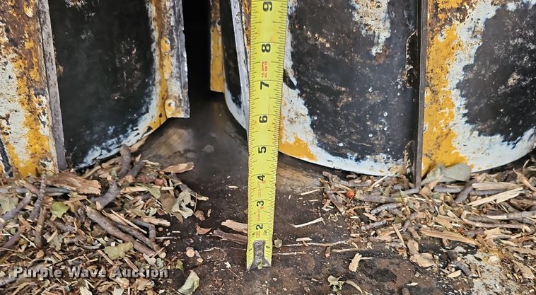 image for item DQ8548 2022 Vermeer BC1500  wood chipper