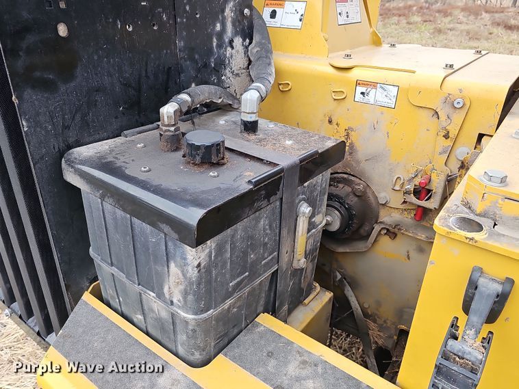 image for item DQ8548 2022 Vermeer BC1500  wood chipper