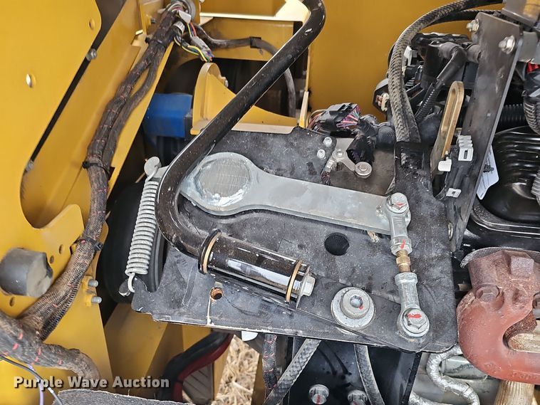 image for item DQ8548 2022 Vermeer BC1500  wood chipper