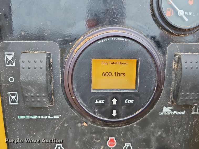 image for item DQ8548 2022 Vermeer BC1500  wood chipper