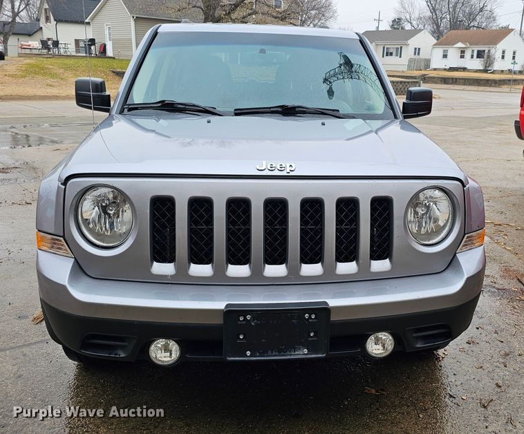 image for item DQ8566 2016 Jeep Patriot SUV