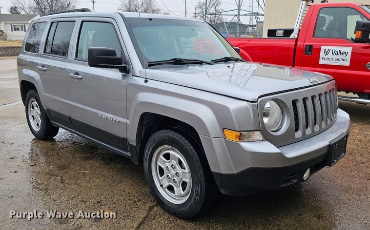 image for item DQ8566 2016 Jeep Patriot SUV