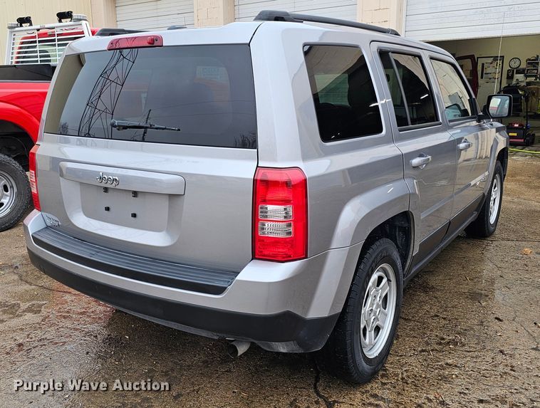 image for item DQ8566 2016 Jeep Patriot SUV