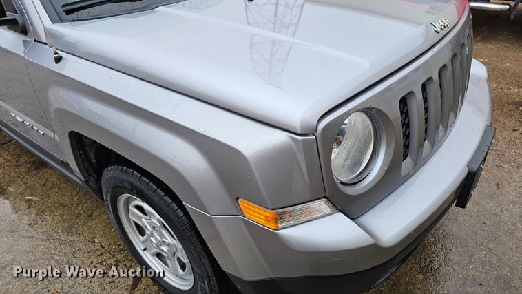 image for item DQ8566 2016 Jeep Patriot SUV