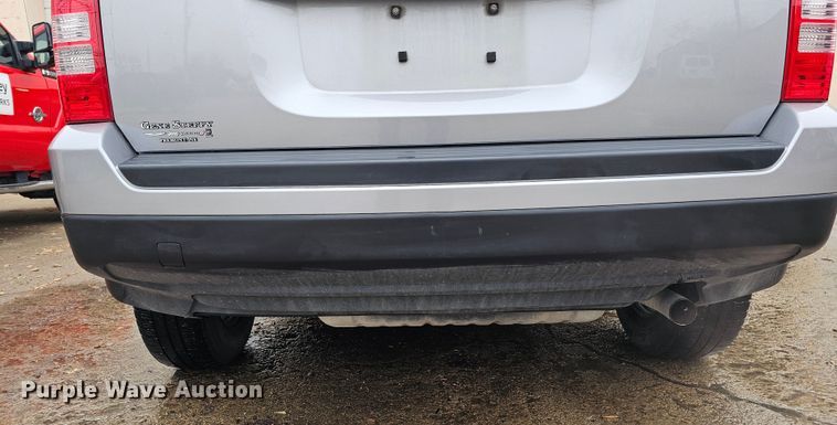 image for item DQ8566 2016 Jeep Patriot SUV