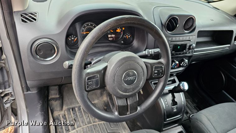 image for item DQ8566 2016 Jeep Patriot SUV