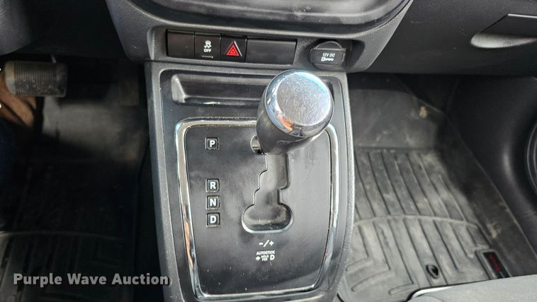 image for item DQ8566 2016 Jeep Patriot SUV