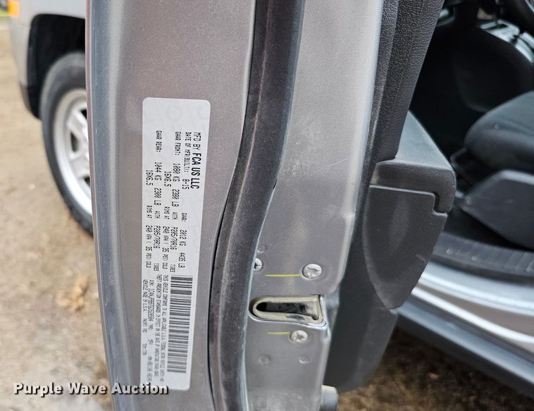 image for item DQ8566 2016 Jeep Patriot SUV