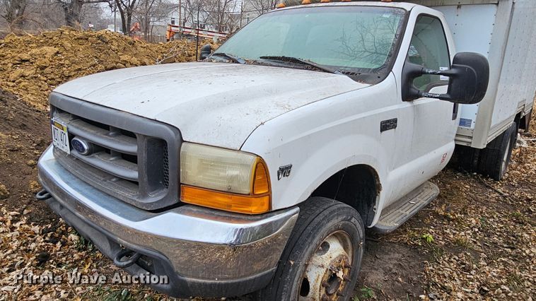 image for item DQ8569 2000 Ford F450 Super Duty  box truck
