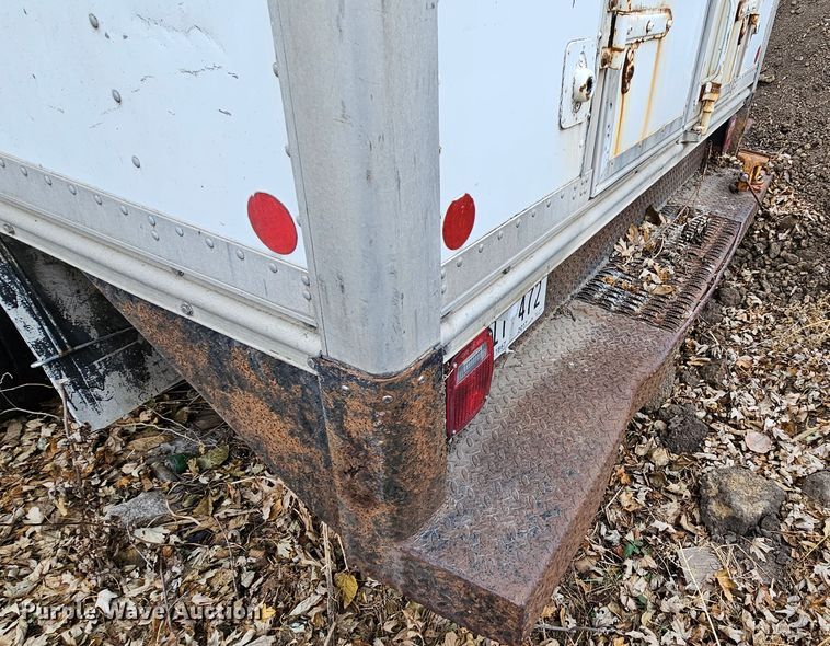 image for item DQ8569 2000 Ford F450 Super Duty  box truck