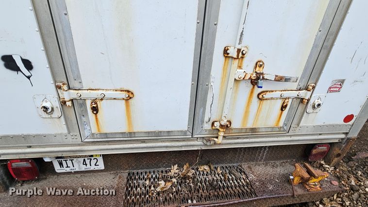 image for item DQ8569 2000 Ford F450 Super Duty  box truck