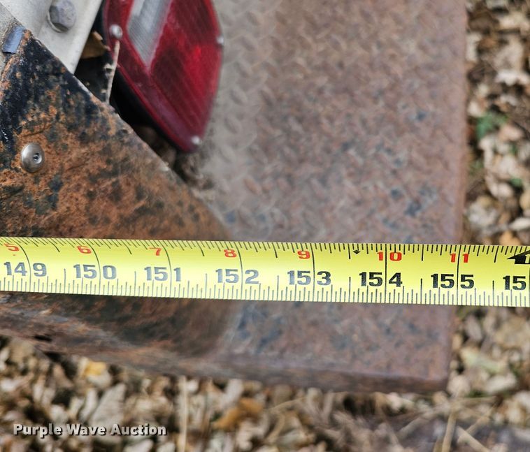 image for item DQ8569 2000 Ford F450 Super Duty  box truck