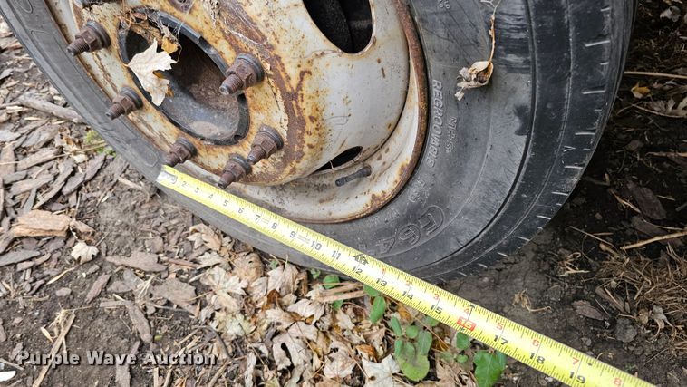 image for item DQ8569 2000 Ford F450 Super Duty  box truck