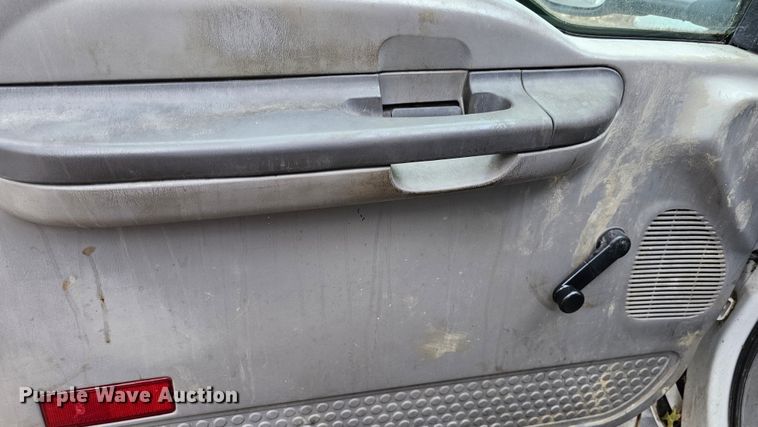 image for item DQ8569 2000 Ford F450 Super Duty  box truck