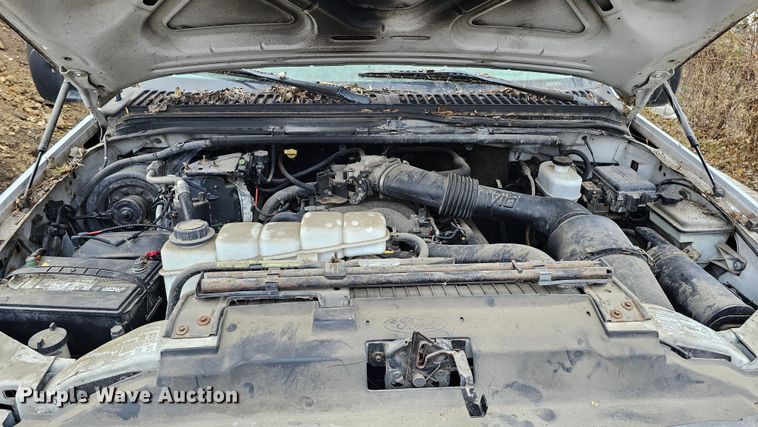 image for item DQ8569 2000 Ford F450 Super Duty  box truck