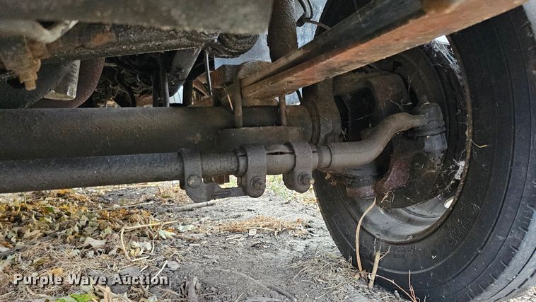 image for item DQ8569 2000 Ford F450 Super Duty  box truck