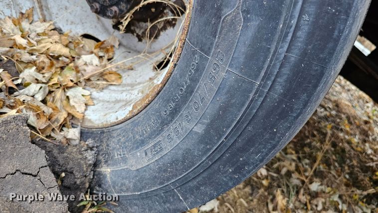 image for item DQ8569 2000 Ford F450 Super Duty  box truck