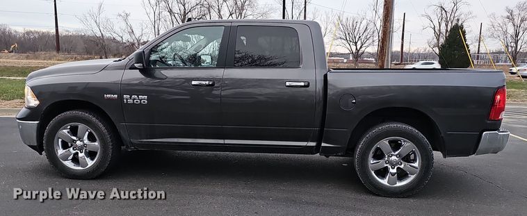 image for item DR5930 2018 Dodge Ram 1500  Crew Cab pickup truck