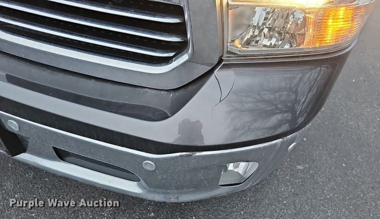 image for item DR5930 2018 Dodge Ram 1500  Crew Cab pickup truck