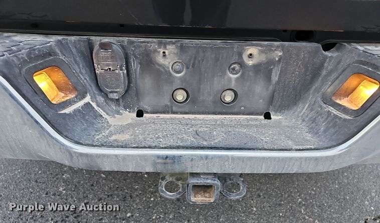 image for item DR5930 2018 Dodge Ram 1500  Crew Cab pickup truck