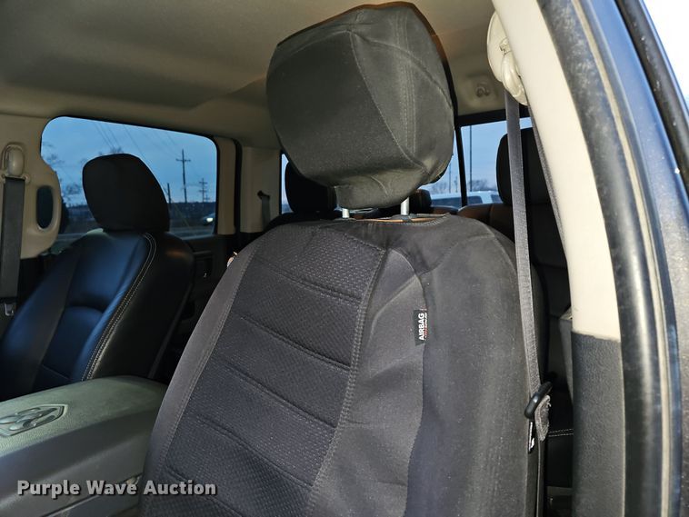 image for item DR5930 2018 Dodge Ram 1500  Crew Cab pickup truck