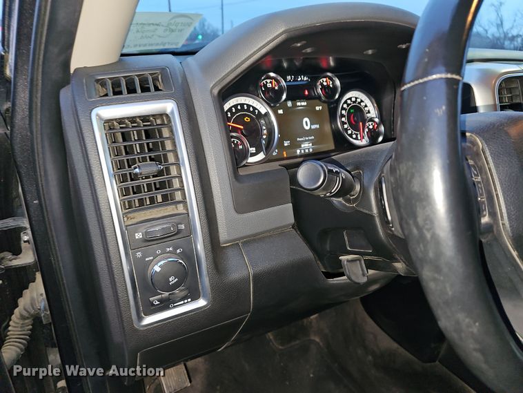 image for item DR5930 2018 Dodge Ram 1500  Crew Cab pickup truck