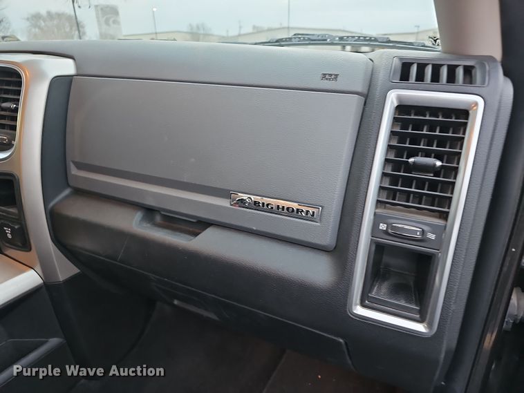 image for item DR5930 2018 Dodge Ram 1500  Crew Cab pickup truck