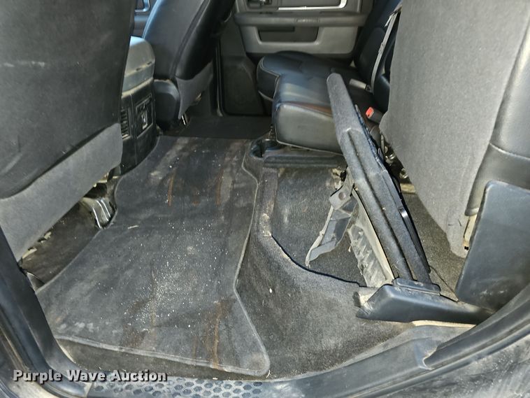 image for item DR5930 2018 Dodge Ram 1500  Crew Cab pickup truck