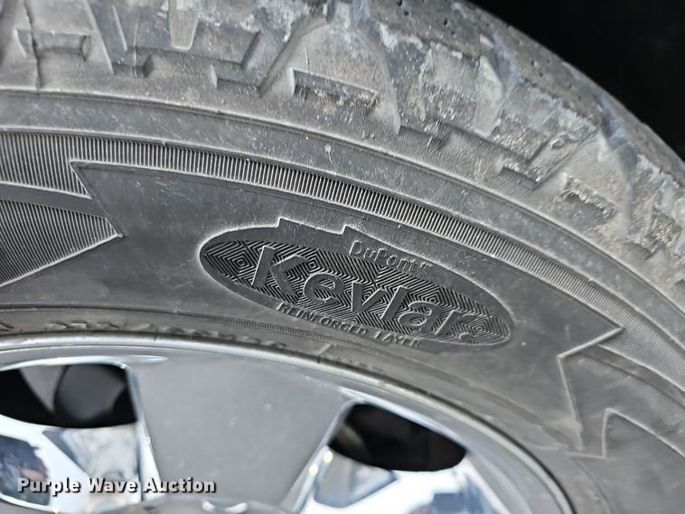 image for item DR5930 2018 Dodge Ram 1500  Crew Cab pickup truck