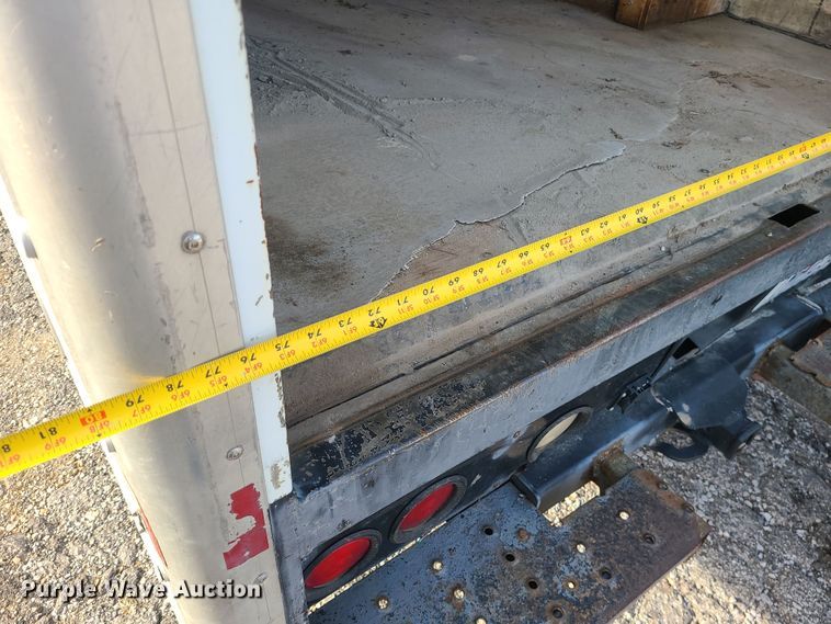 image for item DR7843 2000 Ford F250 Super Duty XL  box truck