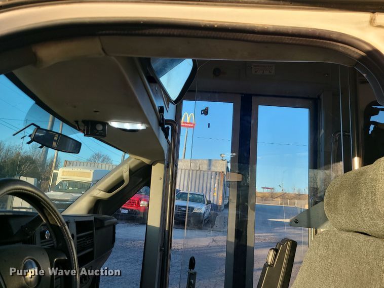 image for item DR7845 2016 Chevrolet Express  shuttle bus