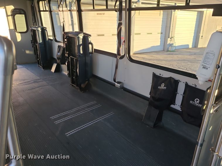 image for item DR7845 2016 Chevrolet Express  shuttle bus