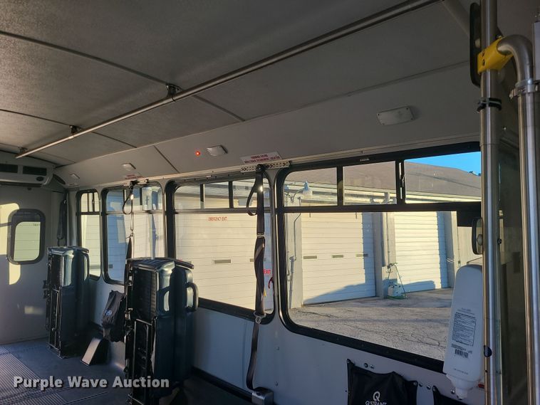 image for item DR7845 2016 Chevrolet Express  shuttle bus