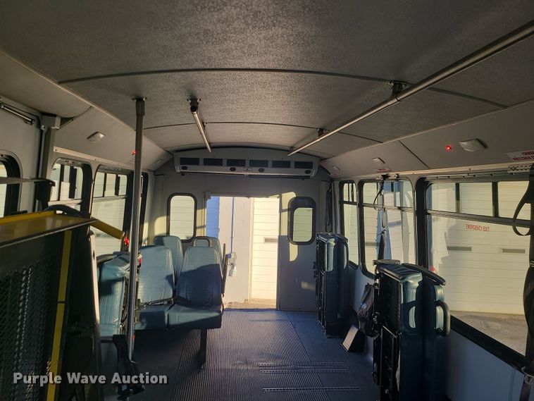 image for item DR7845 2016 Chevrolet Express  shuttle bus