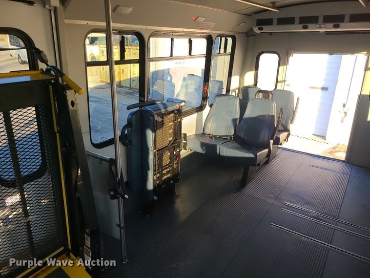 image for item DR7845 2016 Chevrolet Express  shuttle bus