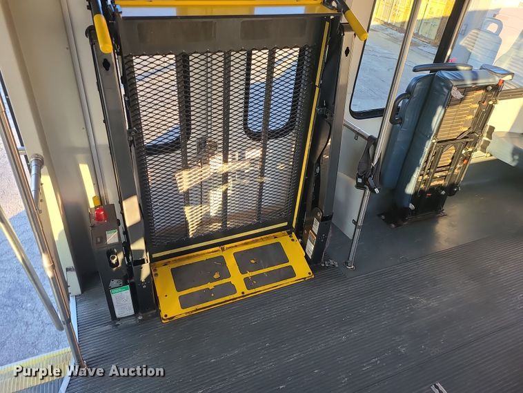 image for item DR7845 2016 Chevrolet Express  shuttle bus