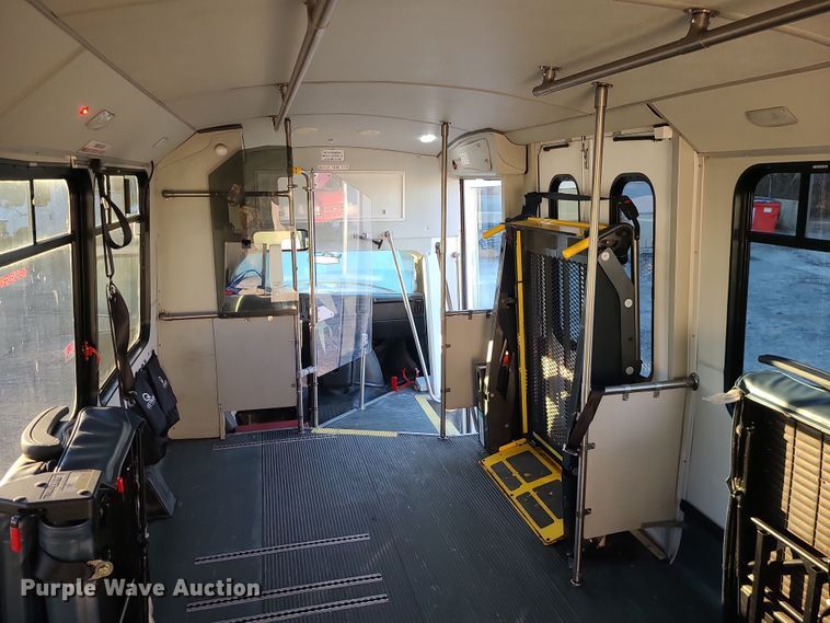 image for item DR7845 2016 Chevrolet Express  shuttle bus