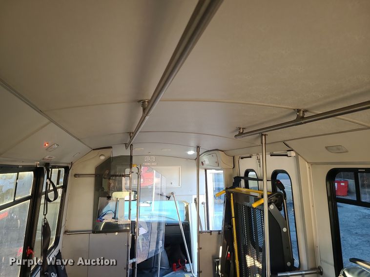 image for item DR7845 2016 Chevrolet Express  shuttle bus