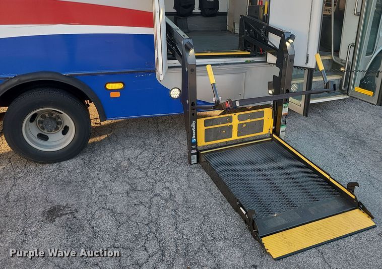 image for item DR7845 2016 Chevrolet Express  shuttle bus